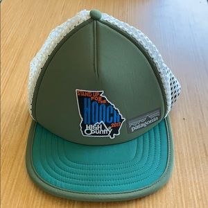 Patagonia retro trucker hat